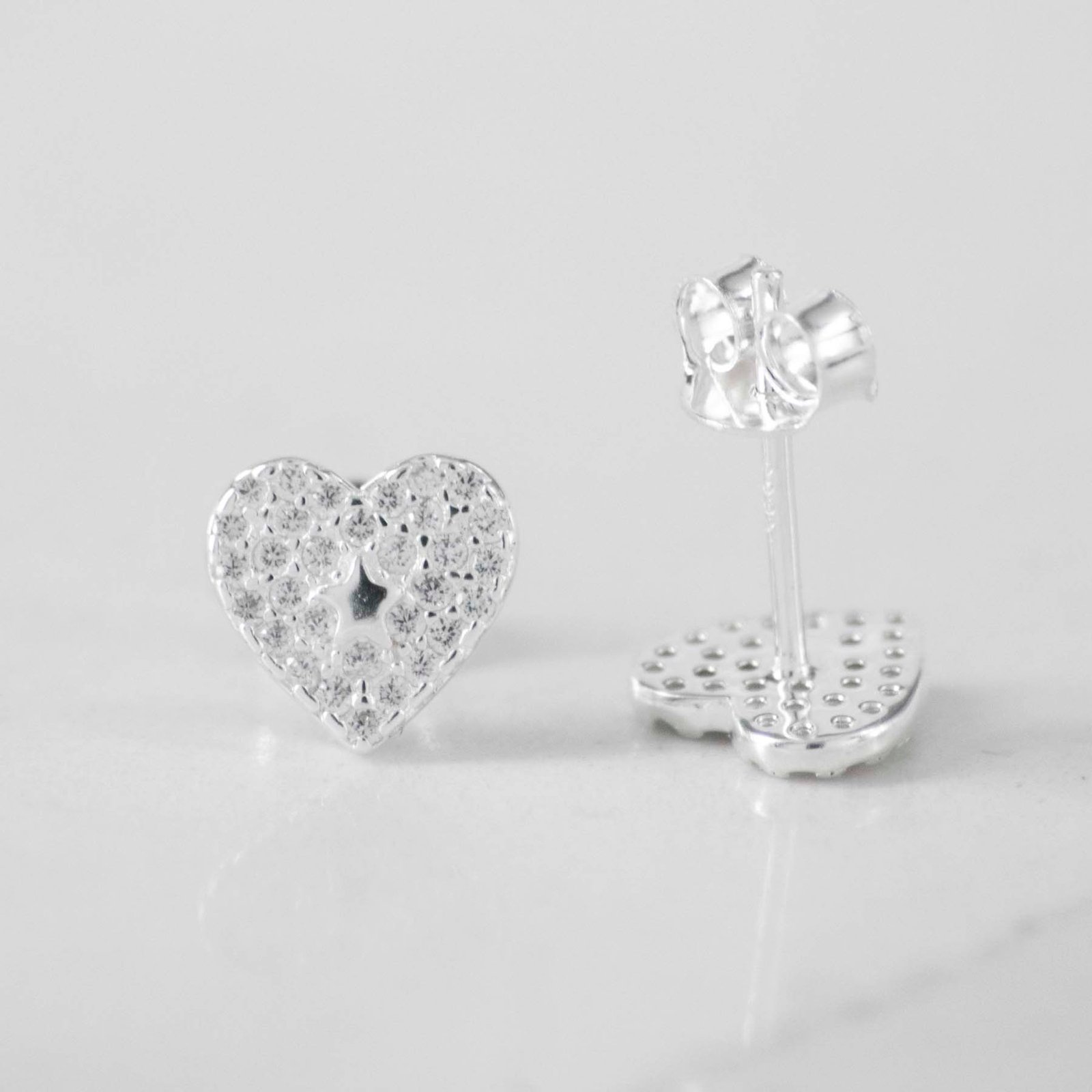 TOPO CORAZON CIRCONES ESTRELLA EN EL MEDIO